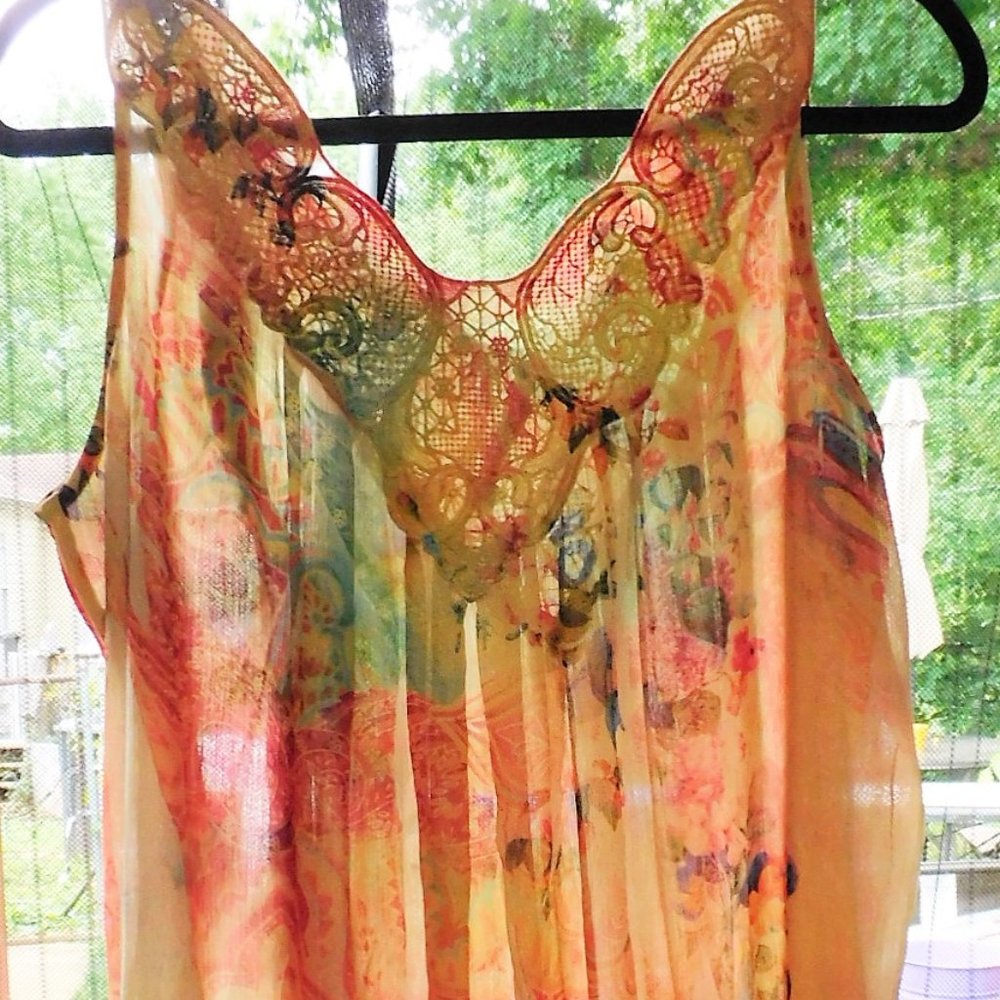 Pretty Flowy Tank Blouse - L